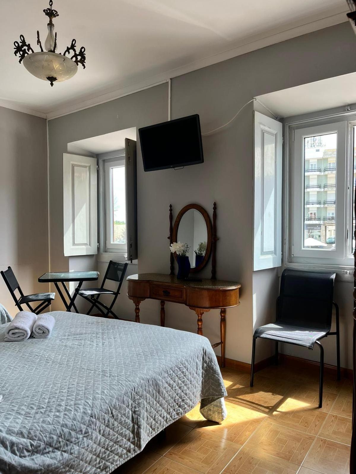 Residencia Aviz Hotel Peniche Kültér fotó