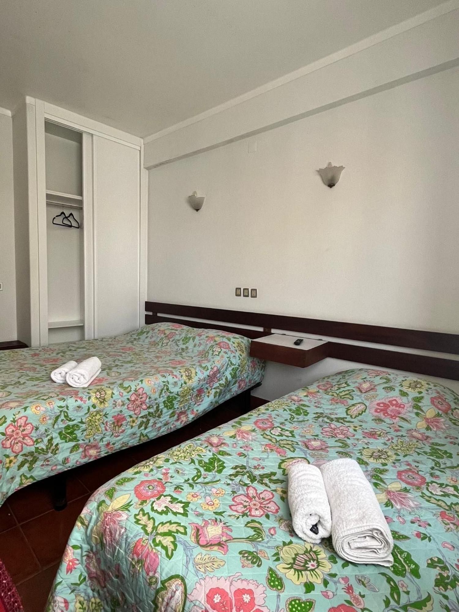 Residencia Aviz Hotel Peniche Szoba fotó